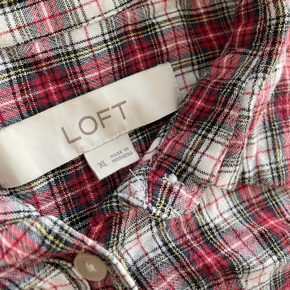 LOFT Plaid Button Down Long Sleeve Shirt Size XL Tartan Red Black White - Picture 3 of 9